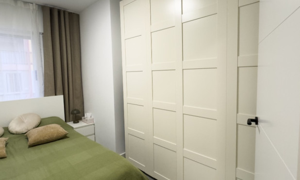 Reventa - Apartamento / piso - Torrevieja - torrevieja