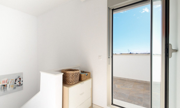 Resale - Townhouse - Torrevieja - Aguas Nuevas