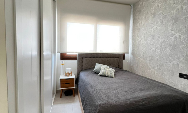 Resale - Apartment / flat - Orihuela Costa - Los Balcones