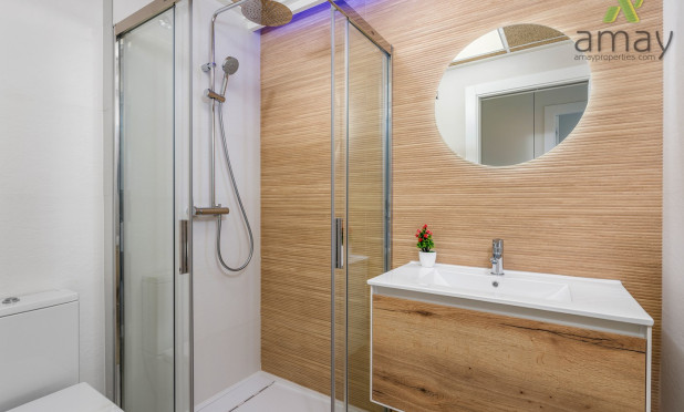 Resale - Apartment / flat - Orihuela Costa - Los Balcones