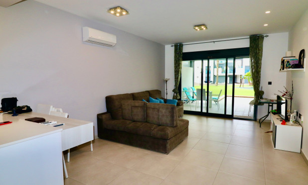 Revente - Appartement - Guardamar del Segura - Guardamar - El Raso