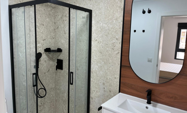 Reventa - Apartamento / piso - San Miguel de Salinas