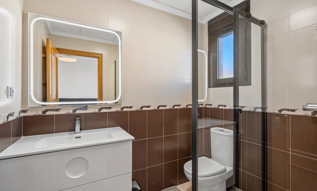 Revente - Maison de ville - San Miguel de Salinas