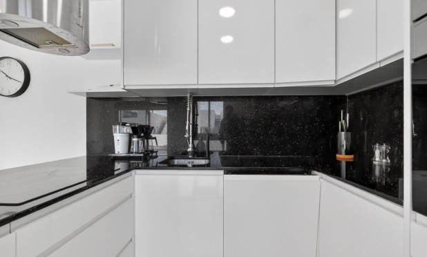 Odsprzedaż - Mieszkanie w bloku - Ciudad Quesada - Lo Marabú