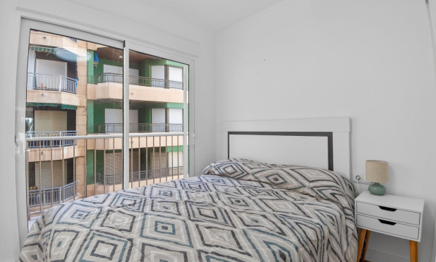 Herverkoop - Appartement / flat - Torrevieja - Playa del Cura