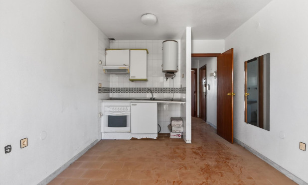 Resale - Apartment / flat - Torrevieja - Calas blanca