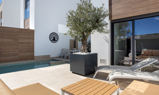 Herverkoop - Herenhuis - Benijofar