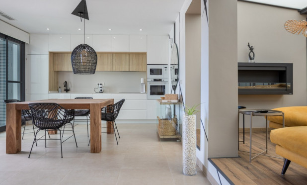 Herverkoop - Herenhuis - Benijofar