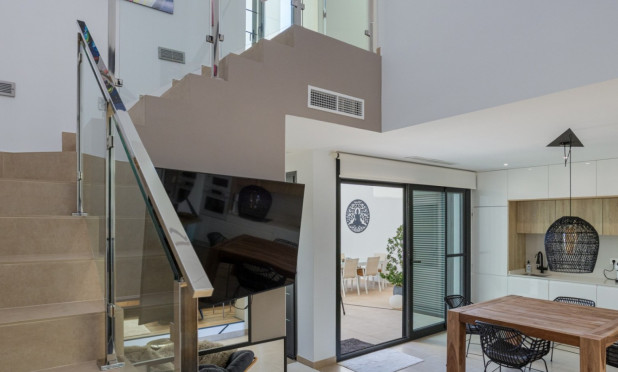 Herverkoop - Herenhuis - Benijofar