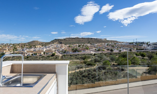 Herverkoop - Herenhuis - Benijofar