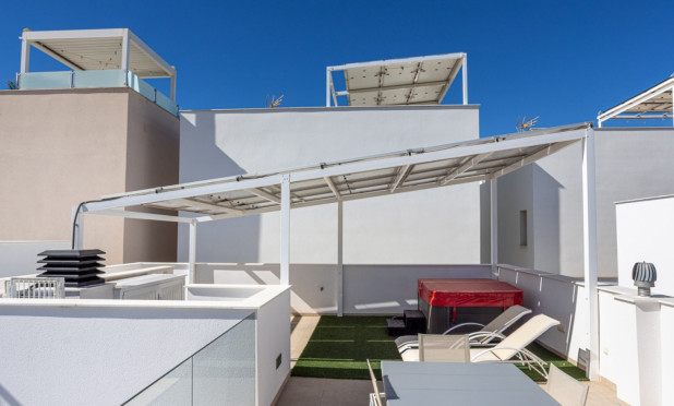 Herverkoop - Herenhuis - Benijofar