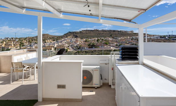 Herverkoop - Herenhuis - Benijofar