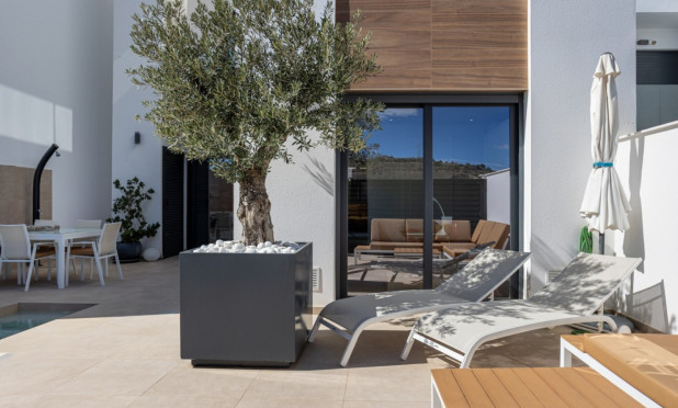 Herverkoop - Herenhuis - Benijofar