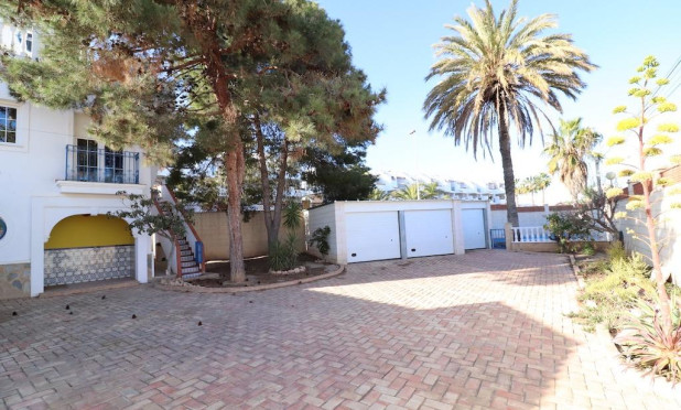 Reventa - Villa - Orihuela Costa - Los Dolses