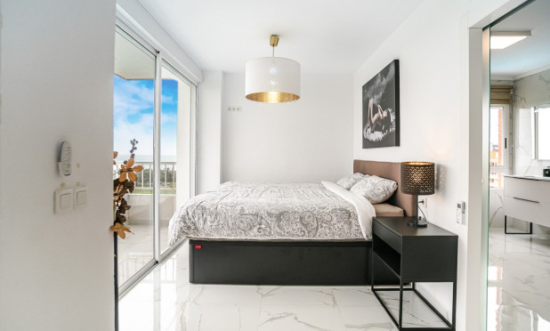 Revente - Appartement - Torrevieja - Punta Prima