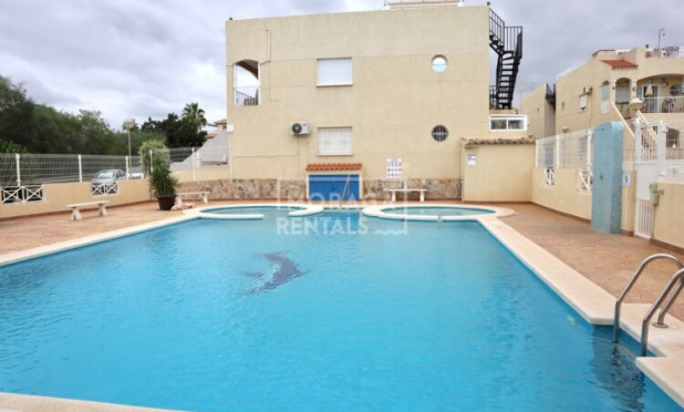 Location à long terme - Maison de ville - Orihuela Costa - Cabo roig - La Zenia