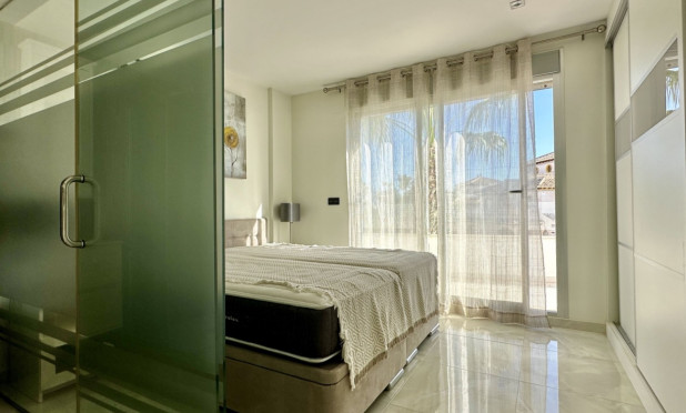 Revente - Villa - Orihuela Costa - Lomas de Cabo Roig