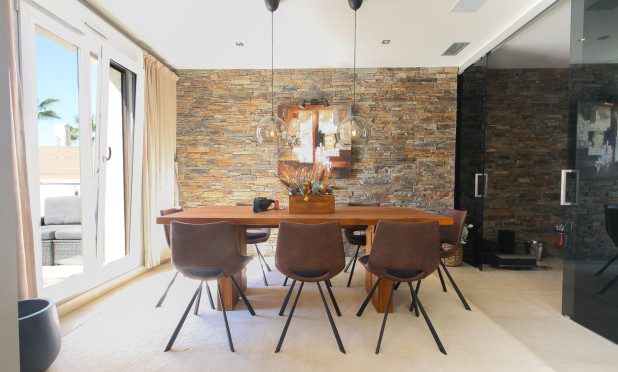 Revente - Villa - Torrevieja - Aguas Nuevas