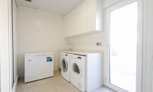 Revente - Villa - Torrevieja - Aguas Nuevas