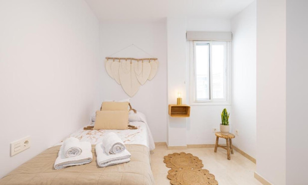 Resale - Apartment / flat - Fuengirola