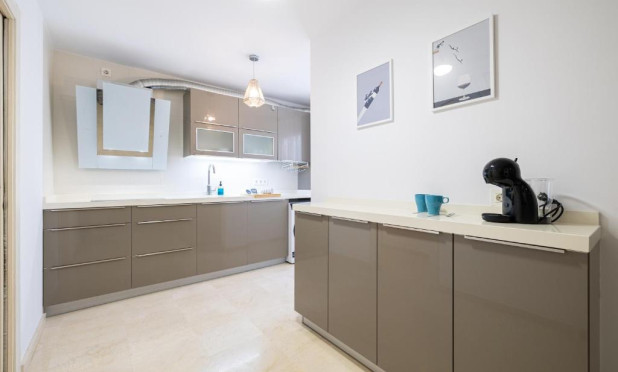 Resale - Apartment / flat - Fuengirola