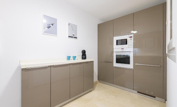 Resale - Apartment / flat - Fuengirola