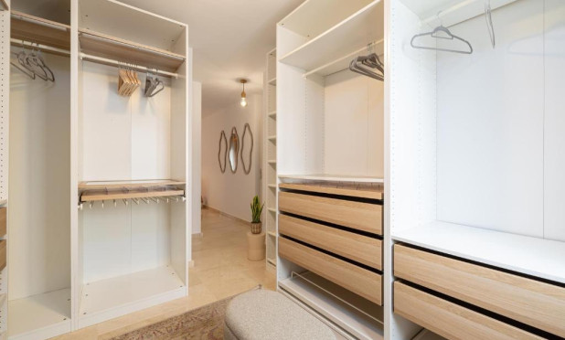 Resale - Apartment / flat - Fuengirola