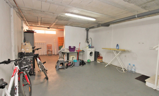 Odsprzedaż - Kamienica - Playa Flamenca