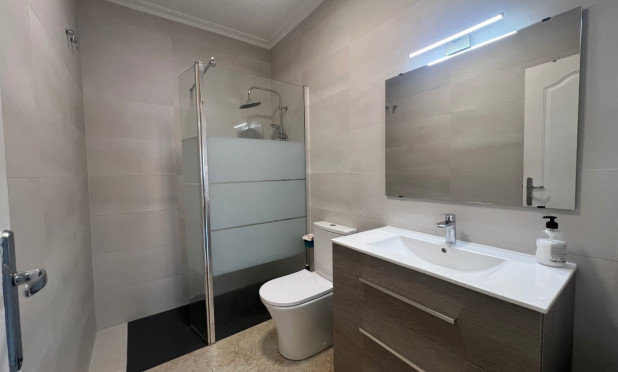 Odsprzedaż - Villa - Ciudad Quesada