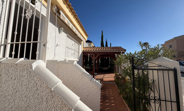 Odsprzedaż - Villa - Ciudad Quesada