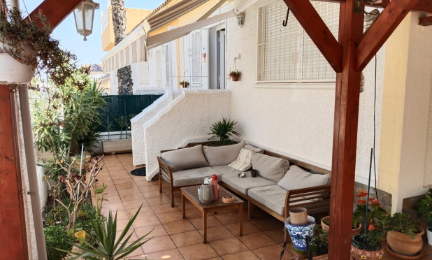 Odsprzedaż - Villa - Ciudad Quesada