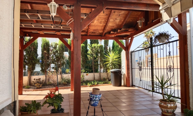 Odsprzedaż - Villa - Ciudad Quesada