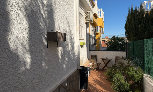 Odsprzedaż - Villa - Ciudad Quesada