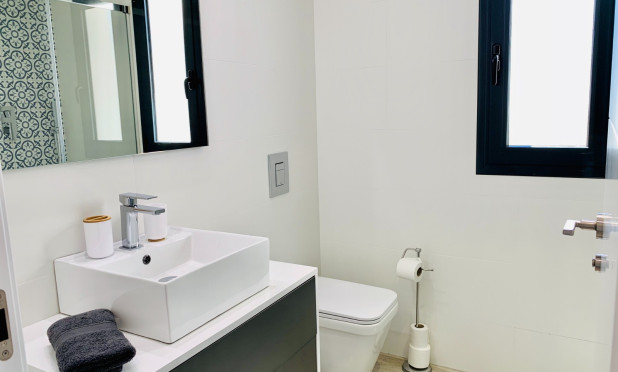 Resale - Apartment / flat - San Miguel de Salinas