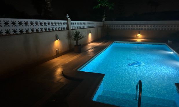 Reventa - Villa - Benijofar - Monte Azul