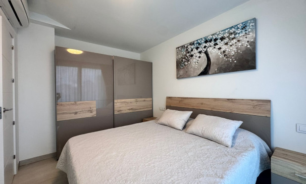 Resale - Apartment / flat - Finestrat - Cala de Finestrat