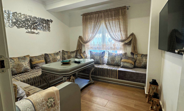 Odsprzedaż - Mieszkanie w bloku - Denia - Dénia