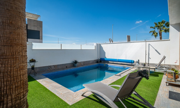 Herverkoop - Villa - Pilar de la Horadada