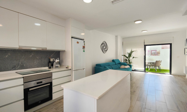 Reventa - Apartamento / piso - Guardamar del Segura - Guardamar Del Segura