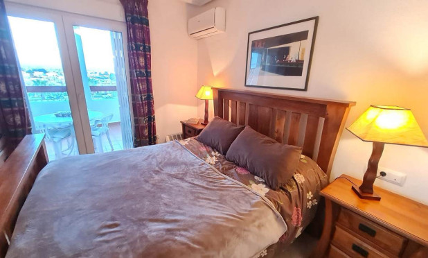 Resale - Apartment / flat - Villamartín - PAU 8