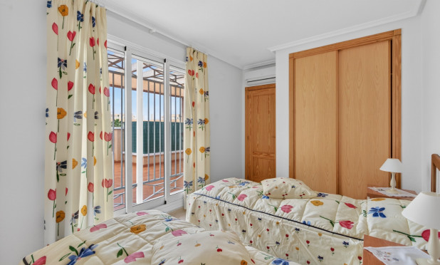 Resale - Apartment / flat - Orihuela Costa - Playa Flamenca