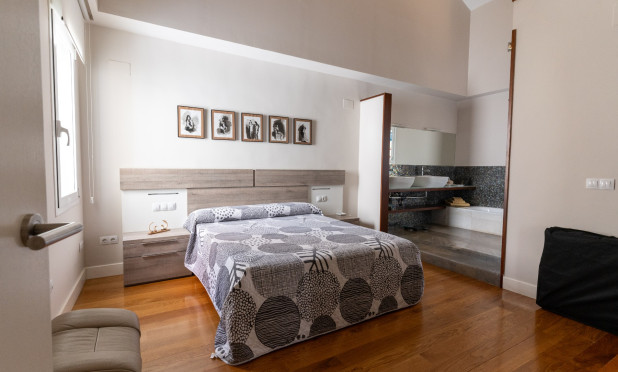 Resale - Apartment / flat - Alicante - Center