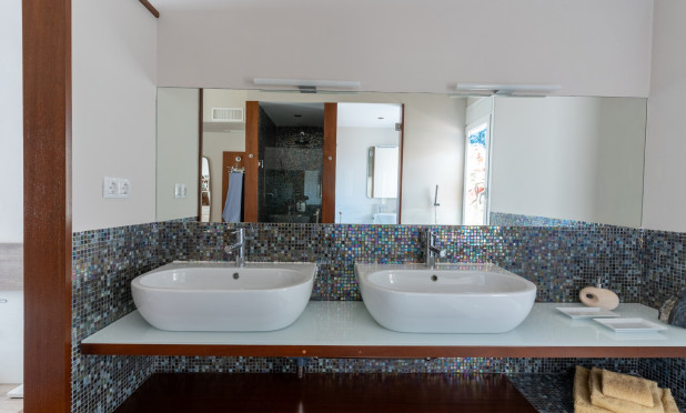 Resale - Apartment / flat - Alicante - Center