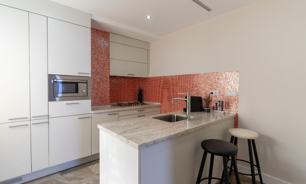 Resale - Apartment / flat - Alicante - Center