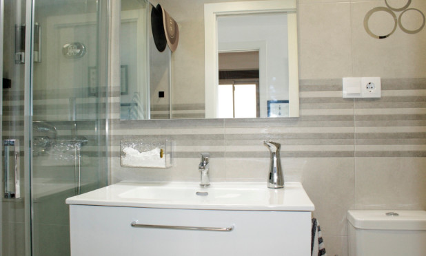 Resale - Apartment / flat - Villamartín - Los Dolses