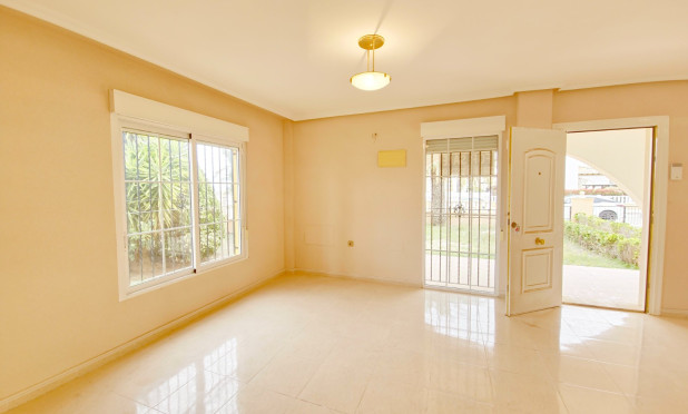 Resale - Villa - Elche - La Marina