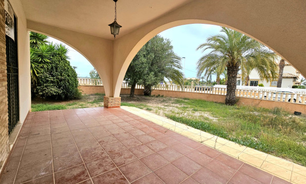 Resale - Villa - Elche - La Marina