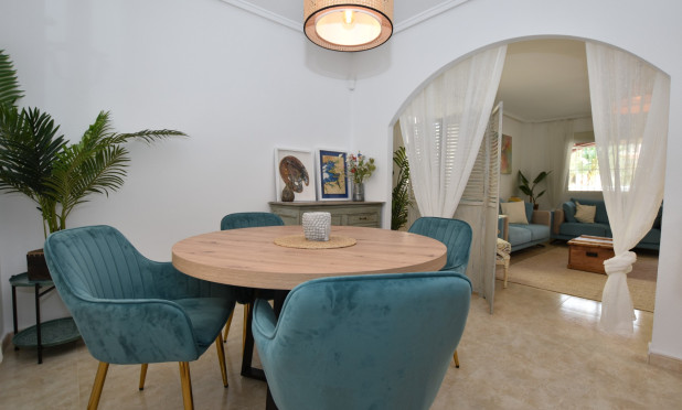 Resale - Townhouse - Ciudad Quesada - Doña pepa