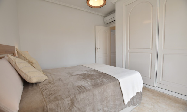 Resale - Townhouse - Ciudad Quesada - Doña pepa