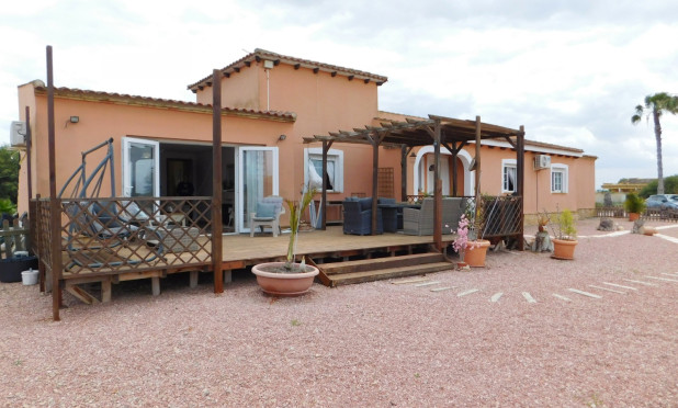 Odsprzedaż - Villa - Dolores